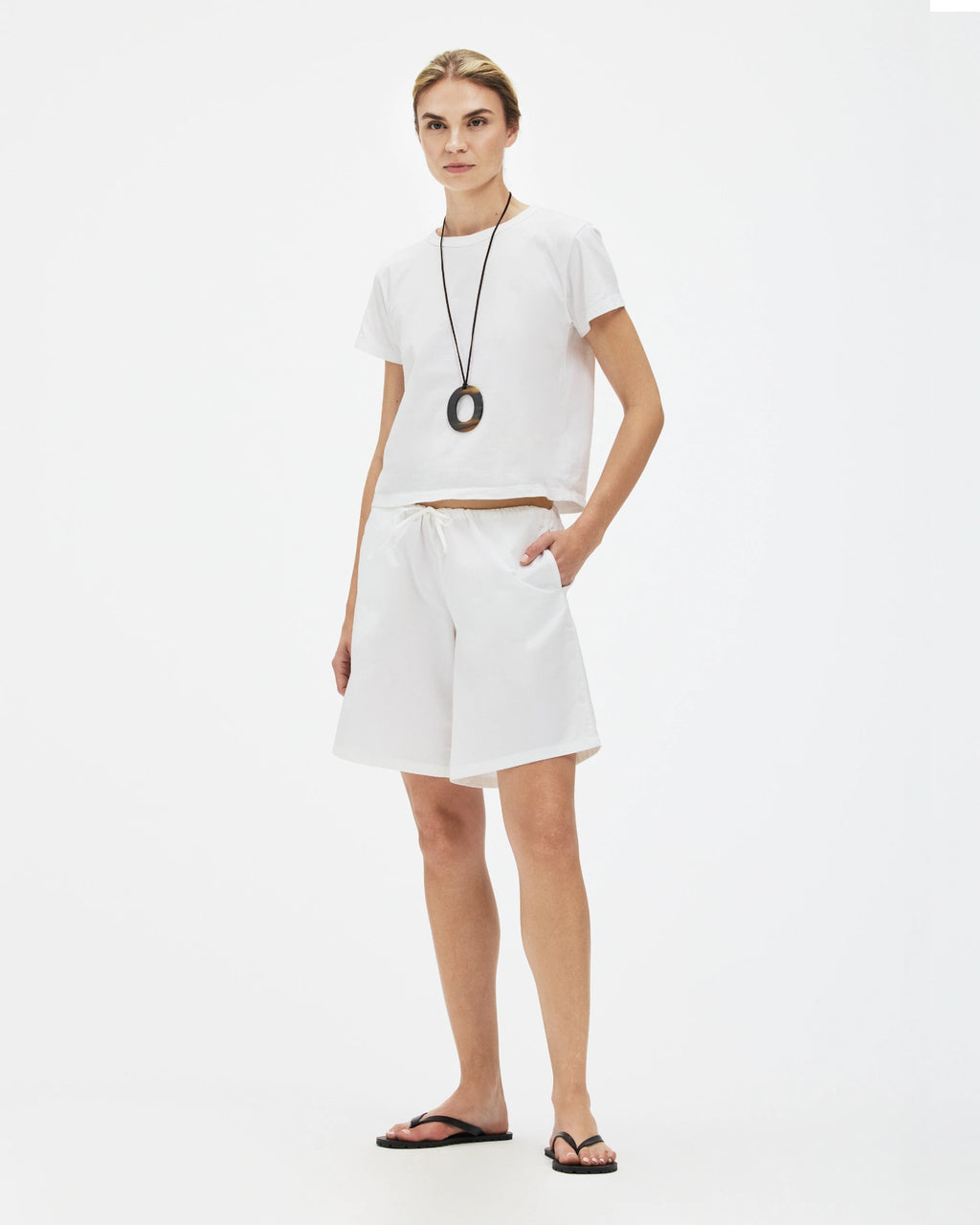 Coen Short White