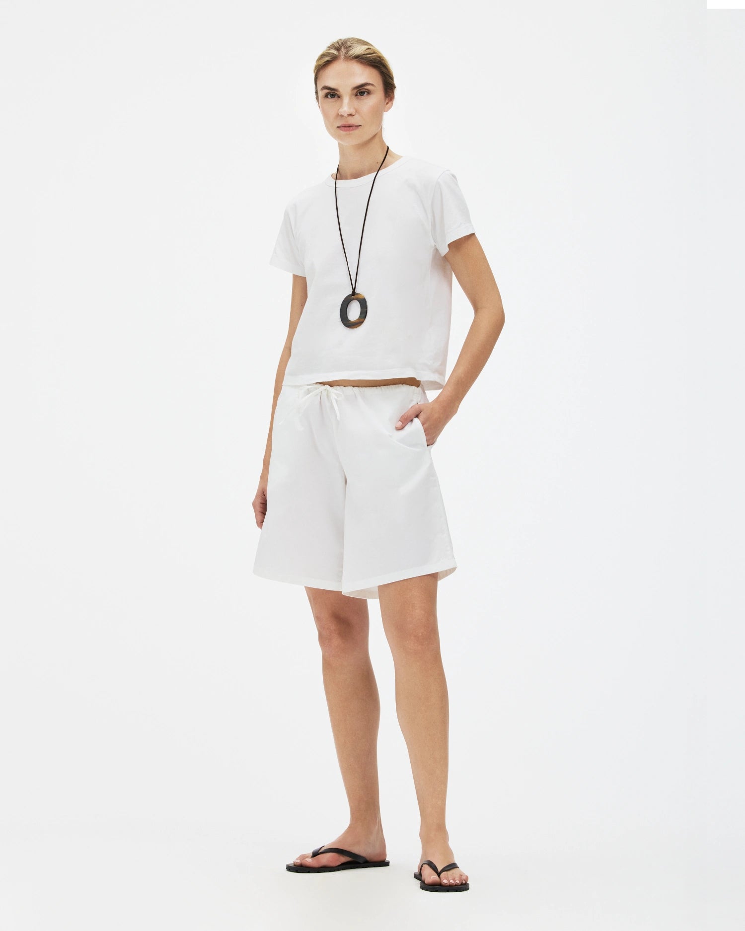 Coen Short White
